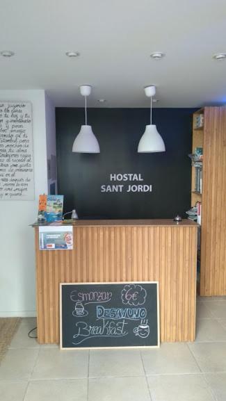 Residencia Sant Jordi Llanca Hostel Bagian luar foto